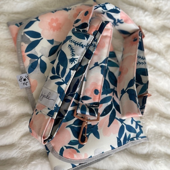 JuJuBe BFF in Whimsical Watercolor - Picture 2 of 6